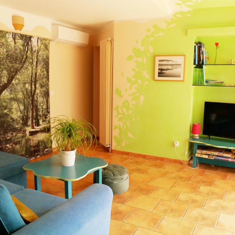 Charmante villa avec piscine tout près de l'étang. - Maison 3 Chambres - 29