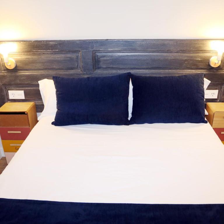 MAGNIFICO PISO FRENTE AL CASCO VIEJO DE BILBAO - Three-Bedroom Apartment - 42
