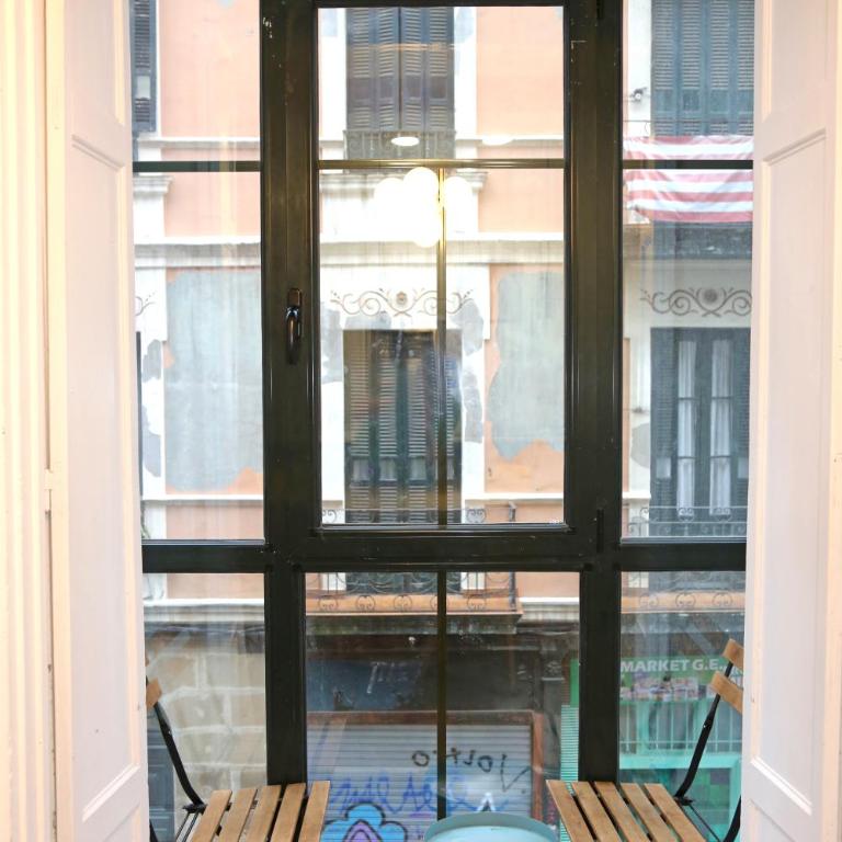 MAGNIFICO PISO FRENTE AL CASCO VIEJO DE BILBAO - Three-Bedroom Apartment - 13