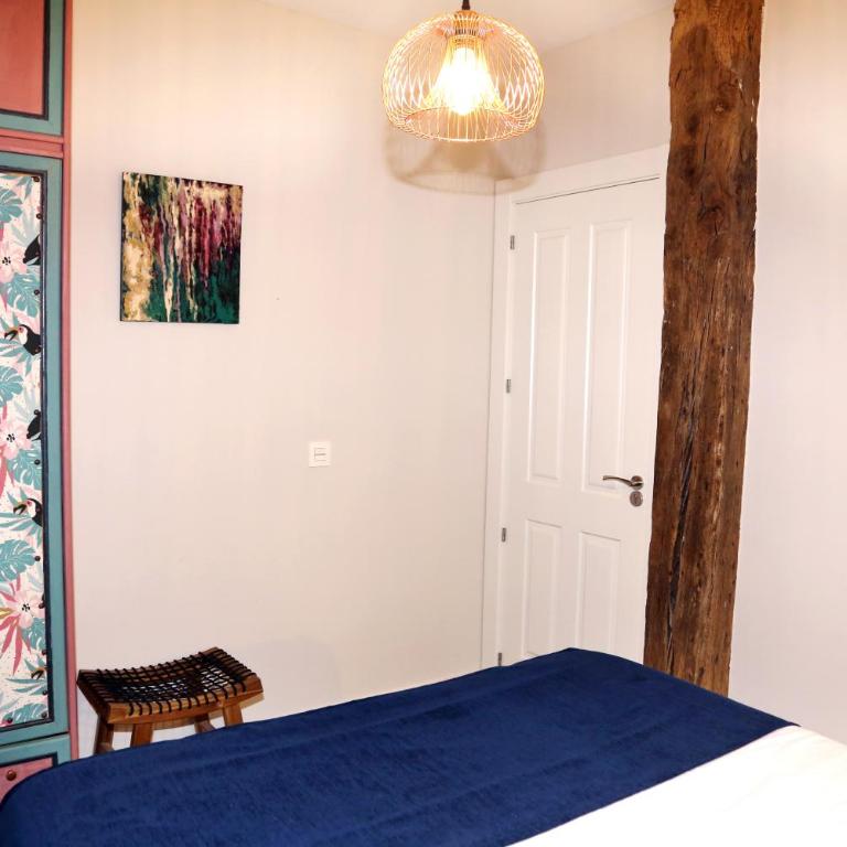 MAGNIFICO PISO FRENTE AL CASCO VIEJO DE BILBAO - Three-Bedroom Apartment - 41
