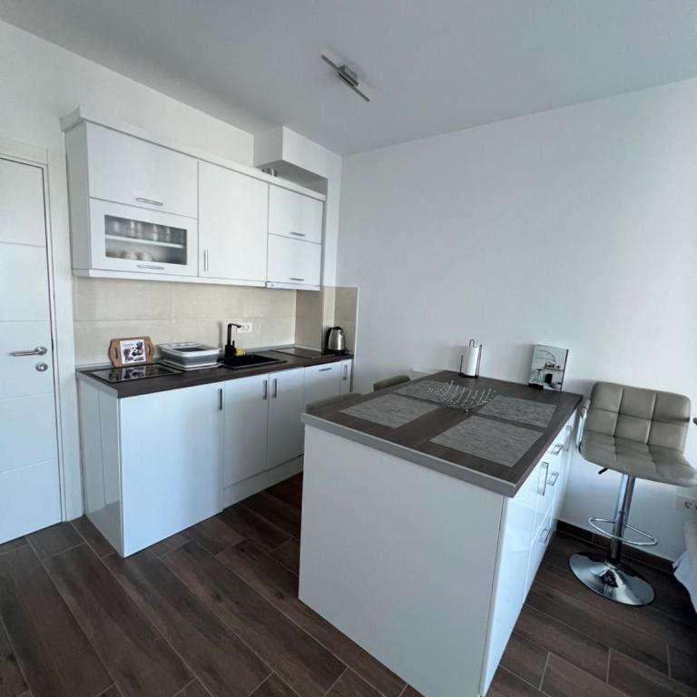 SunSide Apartment Naila - Dobra Voda - One-Bedroom Apartment - 12