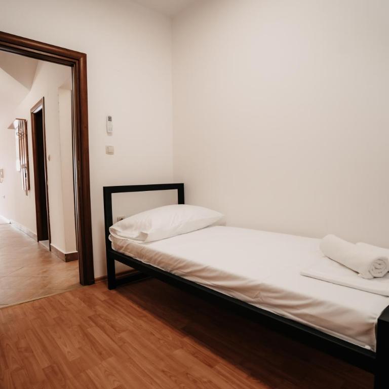 TORO Riverside apartments - Three-Bedroom Premium Apartment - 5