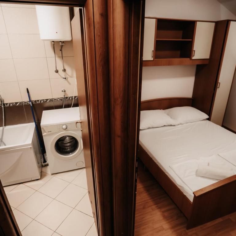 TORO Riverside apartments - Three-Bedroom Premium Apartment - 9