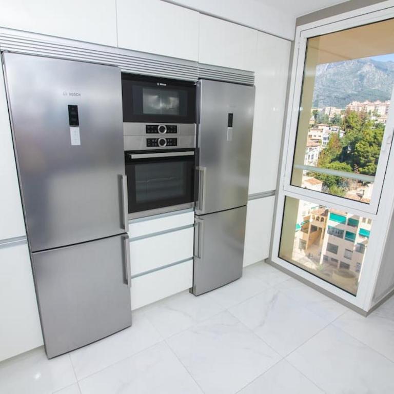 marbella center penthouse - Three-Bedroom Apartment - 3