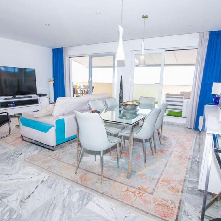 marbella center penthouse - Three-Bedroom Apartment - 4