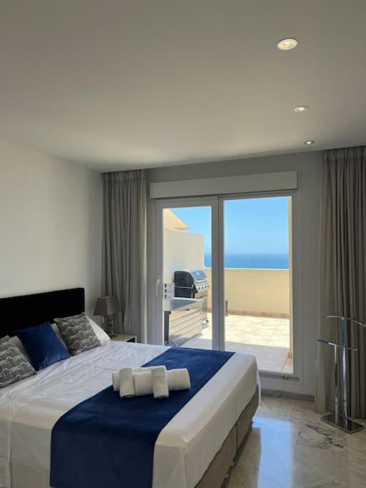 marbella center penthouse - Three-Bedroom Apartment - 13