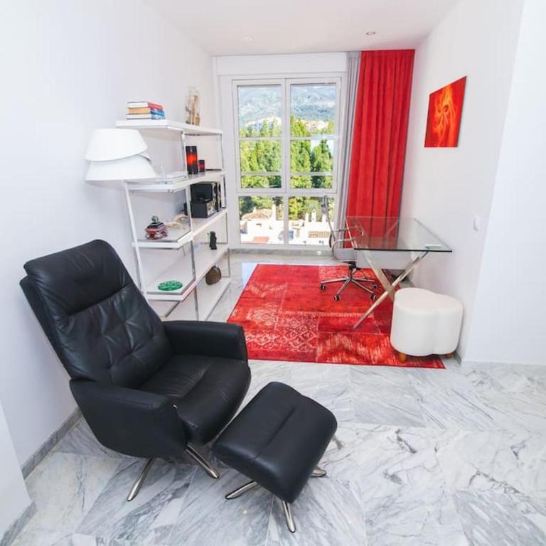 marbella center penthouse - Three-Bedroom Apartment - 21