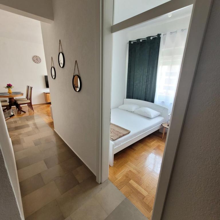 Apartman Natasa (Centar Grada Trebinja) - Apartment - 5