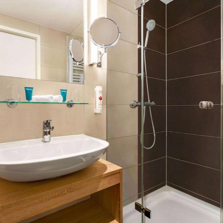 Wyndham Garden Munich Messe - Familienzimmer - Nichtraucher - 2