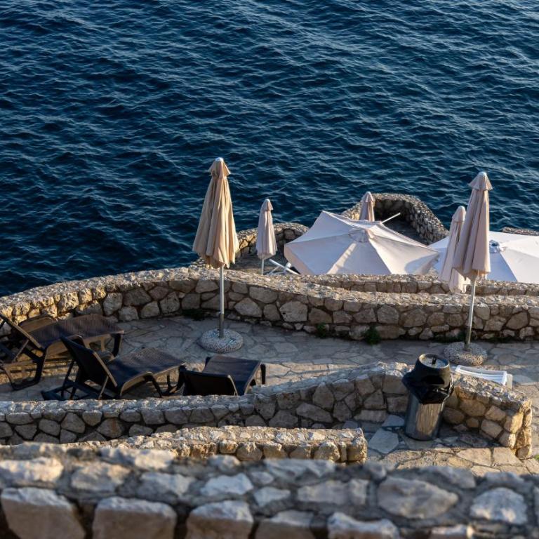 Sveti Luka private beach - One-Bedroom Apartment - 35