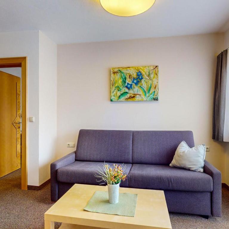 Café Pension Heim - Apartment mit 1 Schlafzimmer und Balkon - 2