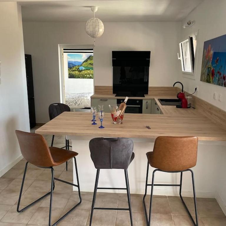 Villa Bleu Antheor - One-Bedroom Apartment with Sea View and Terrace - 25