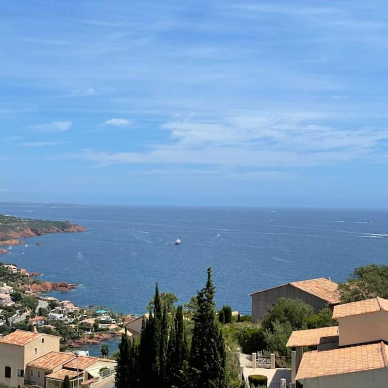 Villa Bleu Antheor - One-Bedroom Apartment with Sea View and Terrace - 34