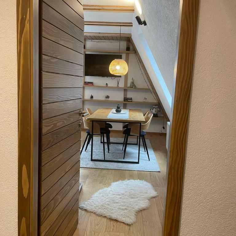 Vikendica - uz stazu - Two-Bedroom Chalet - 14