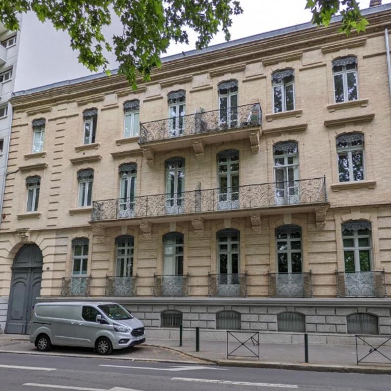 Le Nid Douillet • Proche Métro • Quartier St-Aubin - Apartment mit 1 Schlafzimmer - 2