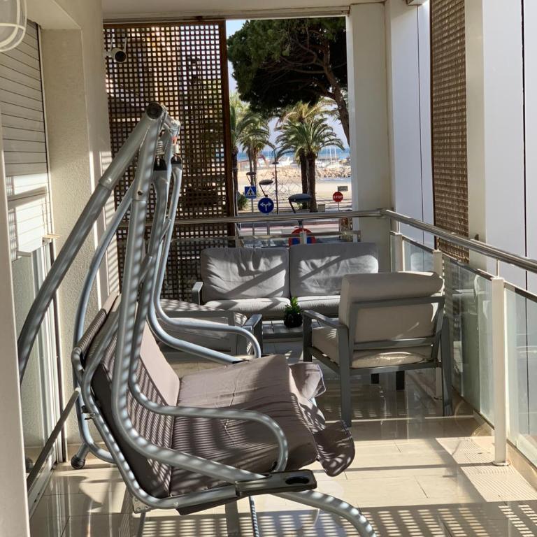 SOLIMAR 10 SALOU Solo FAMILIAS con Parking y piscina - Two-Bedroom Apartment - 1