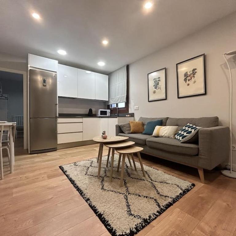 Loft in Uribarri - Two-Bedroom Apartment - 1