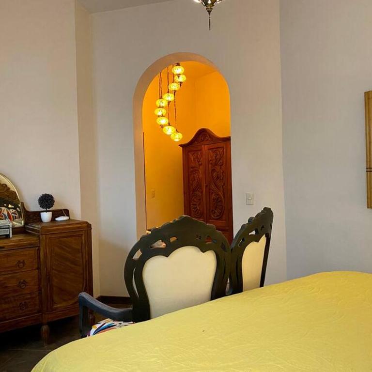 Spacious Centro Gem, Garage Jacuzzi, Near Rosewood - Five-Bedroom House - 7