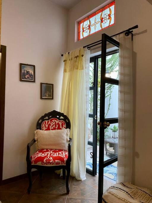 Spacious Centro Gem, Garage Jacuzzi, Near Rosewood - Five-Bedroom House - 33