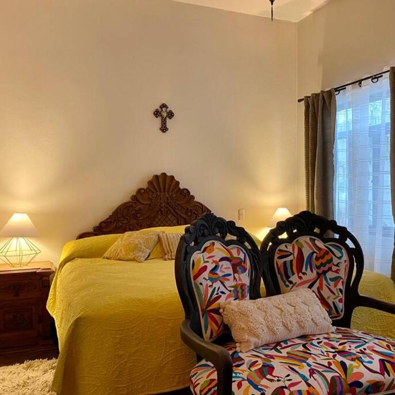 Spacious Centro Gem, Garage Jacuzzi, Near Rosewood - Five-Bedroom House - 37
