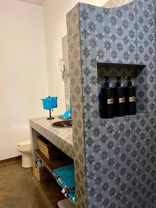 Spacious Centro Gem, Garage Jacuzzi, Near Rosewood - Five-Bedroom House - 50