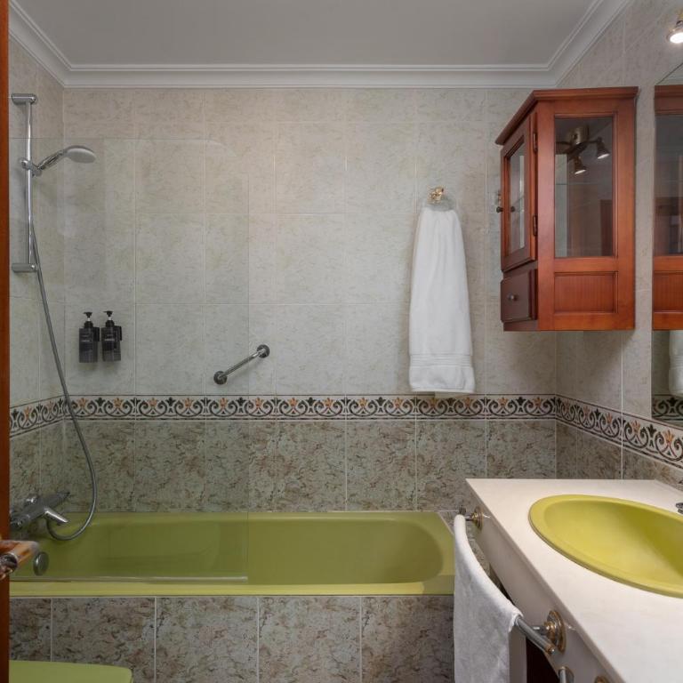Encantadora casa en el Casco Antiguo de Marbella - Villa - 12