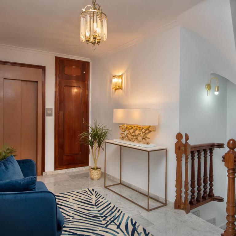 Encantadora casa en el Casco Antiguo de Marbella - Villa - 44