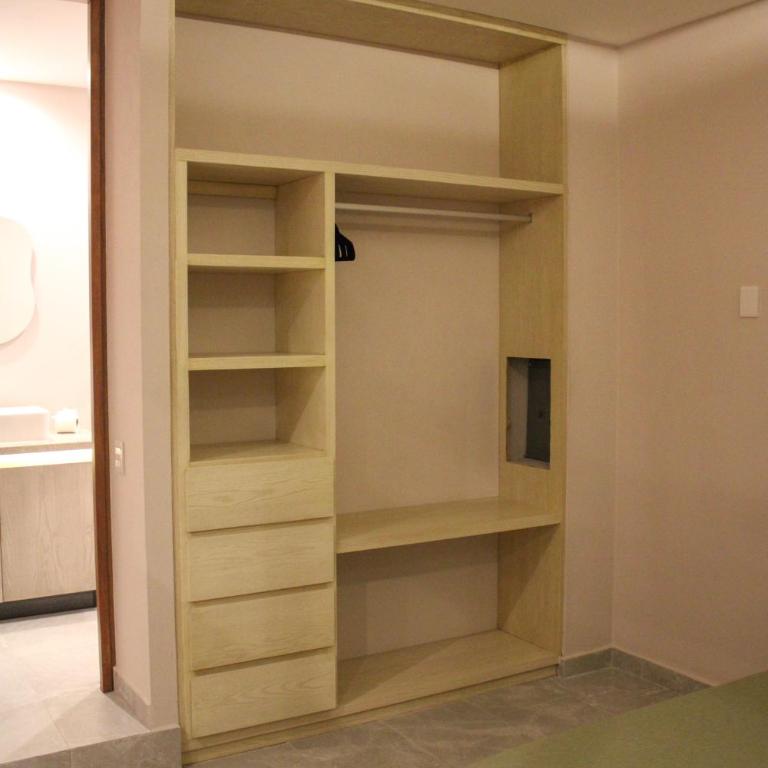 Nayfer Suites - Deluxe Suite - 13