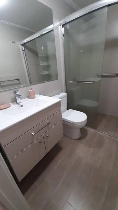 Hermoso Departamento frente a la Playa - Apartamento de 2 dormitorios con terraza y vistas al mar - 12