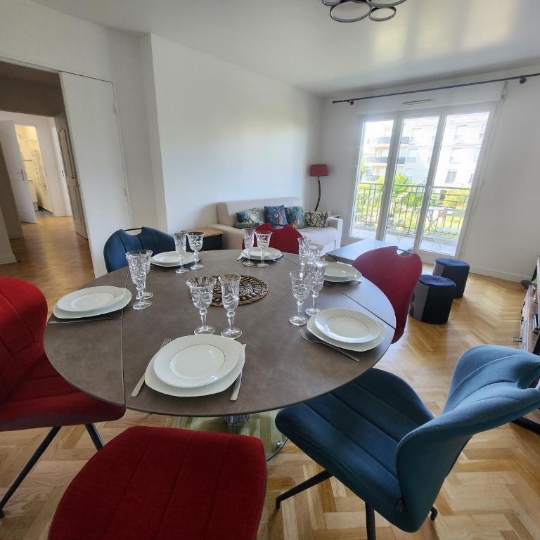Cozy apartment, Balcon, Parking, 5' Disneyland - Two-Bedroom Apartment - 14