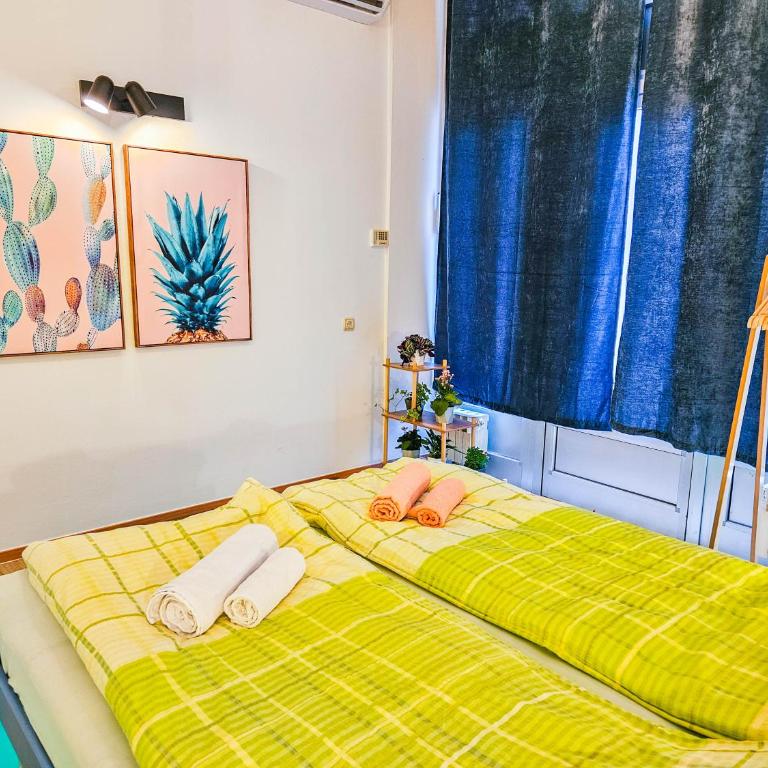 GlowLeaf Loft - One-Bedroom Apartment - 16
