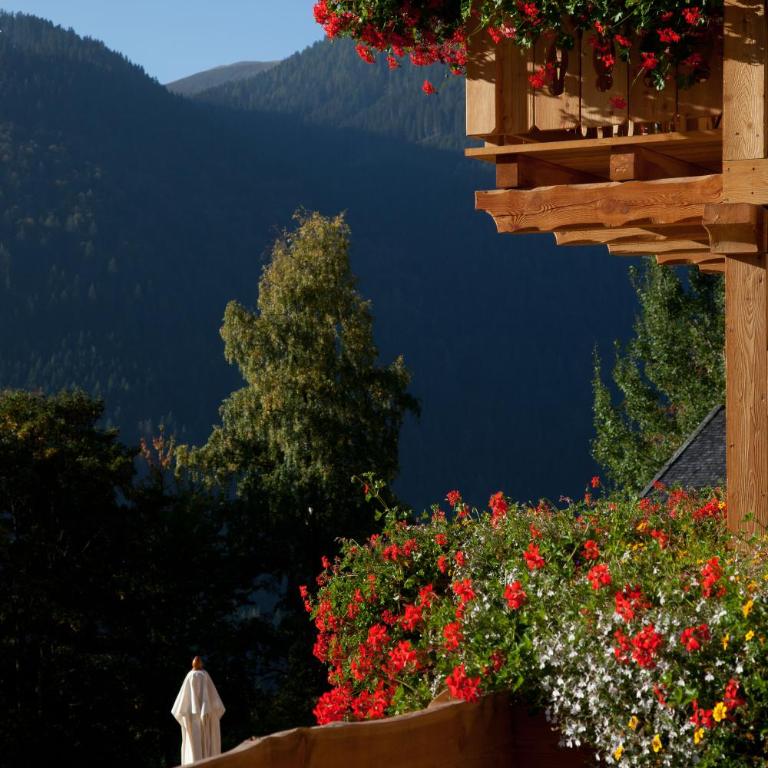 Fogajard Lovely Chalet - Camera Matrimoniale con Balcone e Vista Montagna - 9