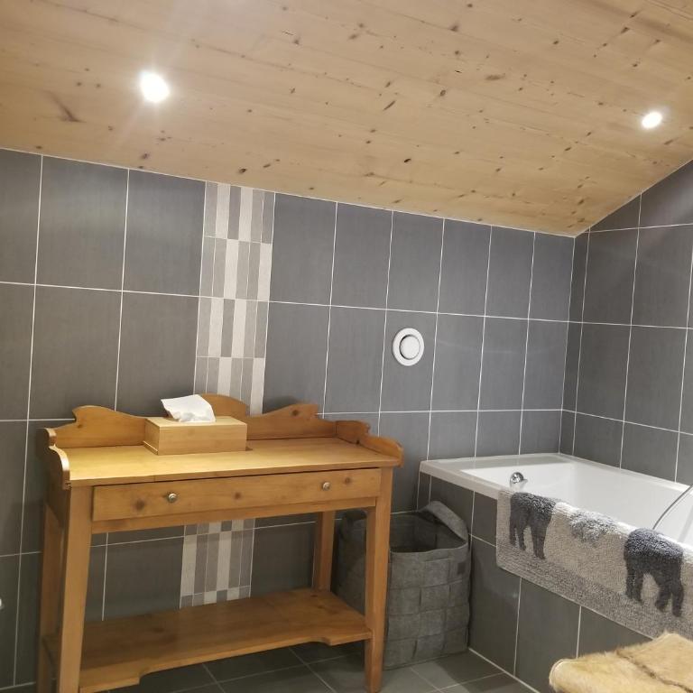 Chalet Walser à VALLORCINE 13 kms CHAMONIX France - Chalet - 32