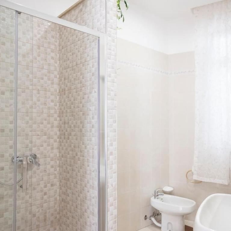 Lonero 32 Trapani - Appartamento Standard con 3 Camere da Letto - 14