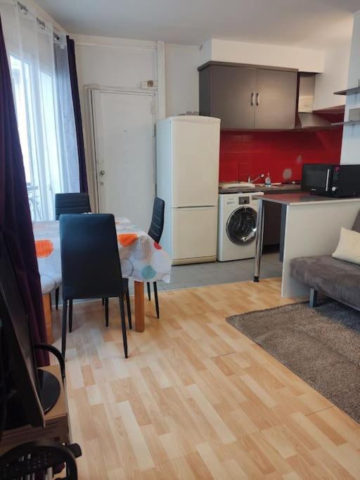 Facile d'accès et entretenu par femme de ménage - Appartement 1 Chambre - 47