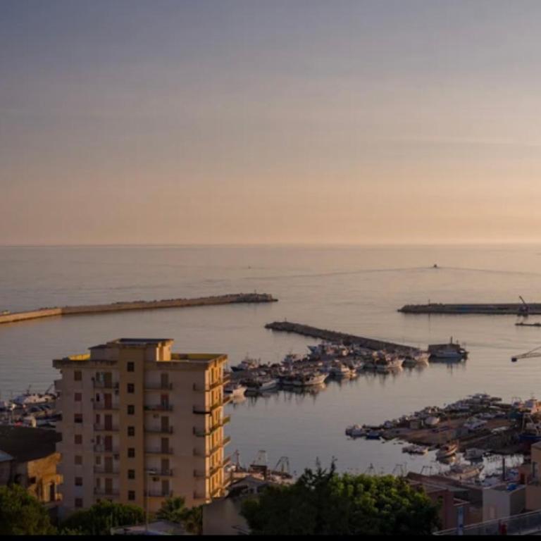 Da Salvo - Apartment with Sea View - 27