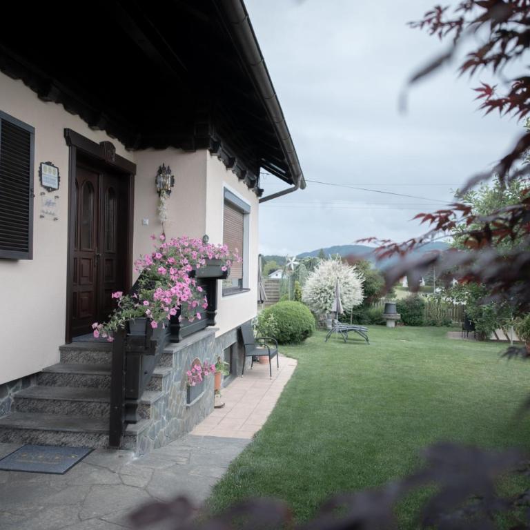Gästehaus Maurer/Bader - Doppelzimmer mit Balkon - 69