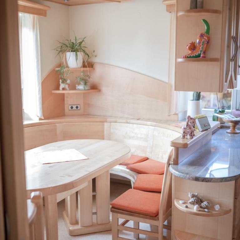Gästehaus Maurer/Bader - Doppelzimmer mit Balkon - 85