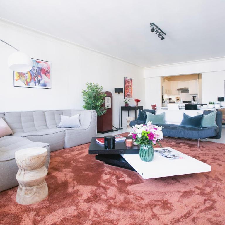 Beautiful 1 Bedroom Luxury Apartment next to Champs-Elysées - PC62A - Appartamento con 1 Camera da Letto - 1
