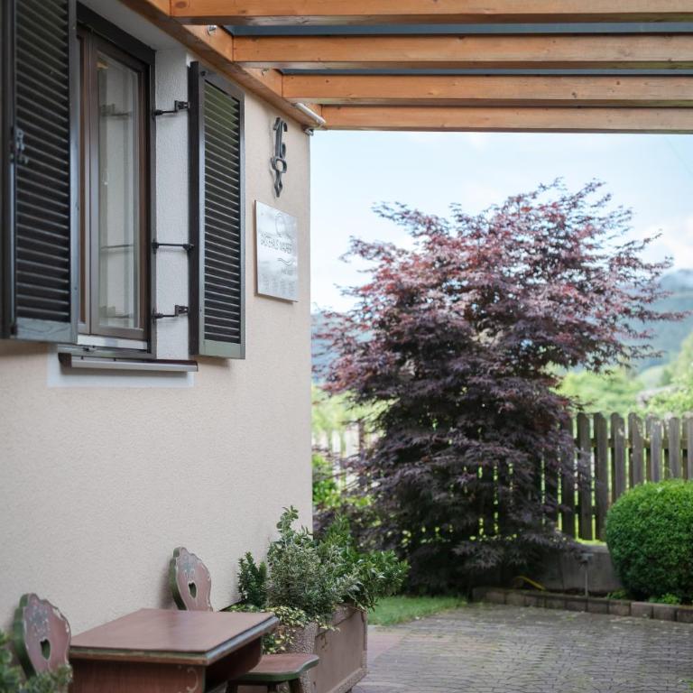 Gästehaus Maurer/Bader - Doppelzimmer mit Balkon - 98