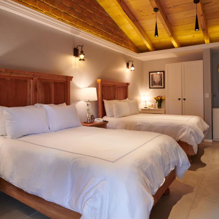 Hacienda Valentino - Standard Quadruple Room - 12