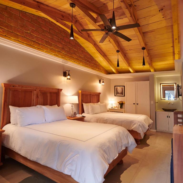 Hacienda Valentino - Standard Quadruple Room - 24