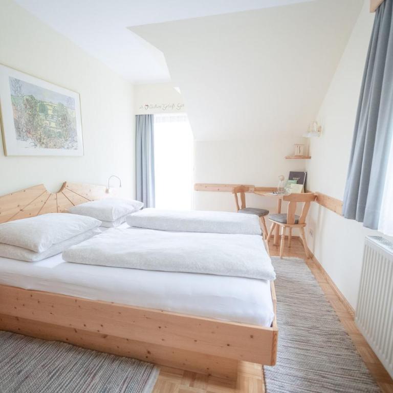 Gästehaus Maurer/Bader - Doppelzimmer mit Balkon - 19