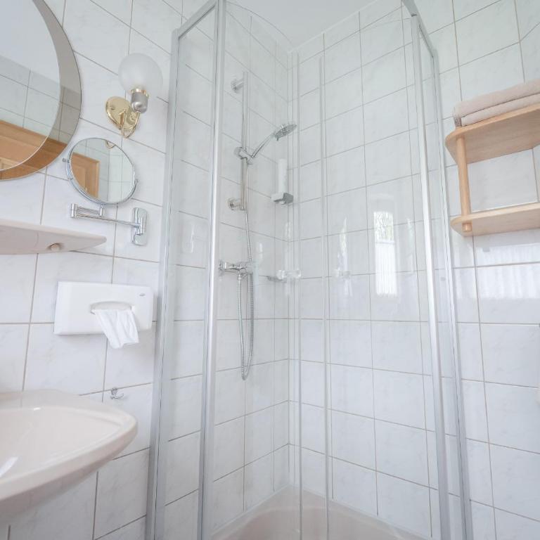 Gästehaus Maurer/Bader - Doppelzimmer mit Balkon - 20