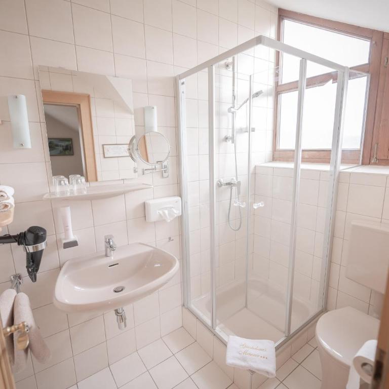 Gästehaus Maurer/Bader - Doppelzimmer mit Balkon - 42