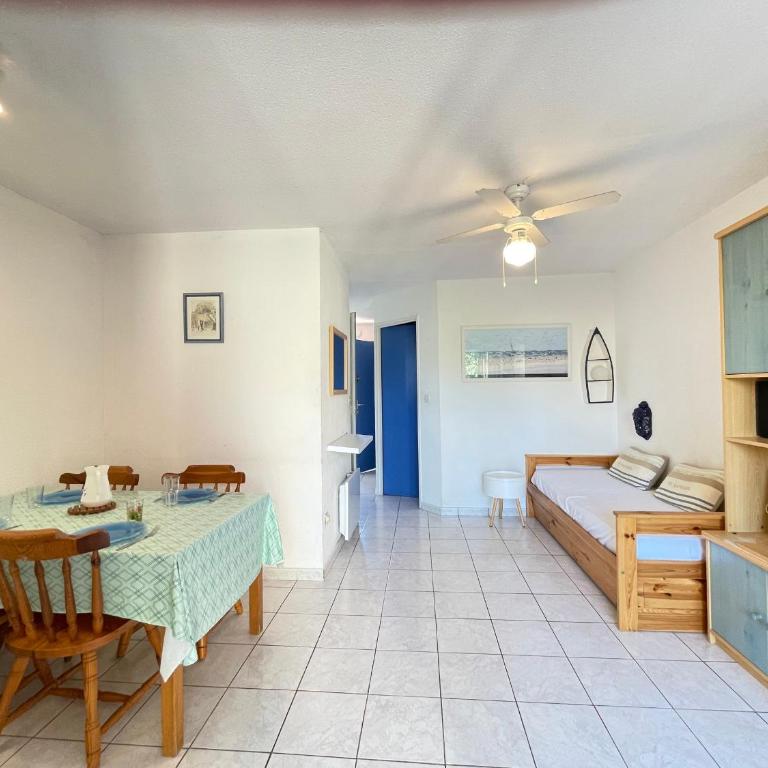 Joli 2 pièces avec jardinet, parking privé, à 100m de la plage - Sète - FR-1-338-540 - Apartment - 7