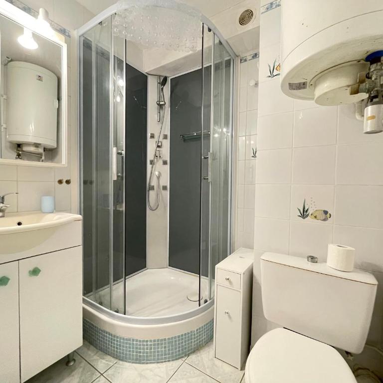 T2 avec loggia vitrée, terrasse, parking à Sète - FR-1-338-589 - Apartamento - 5