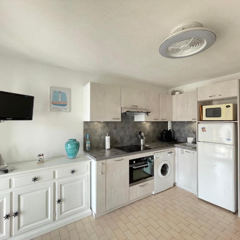 T2 avec loggia vitrée, terrasse, parking à Sète - FR-1-338-589 - Apartamento - 8
