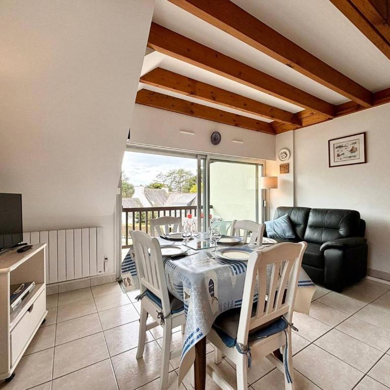 Appartement à Carnac, 2 Pièces + Mezzanine, Balcon Sud, Parking, Proche Plage et Commerces - FR-1-377-93 - Appartement - 2