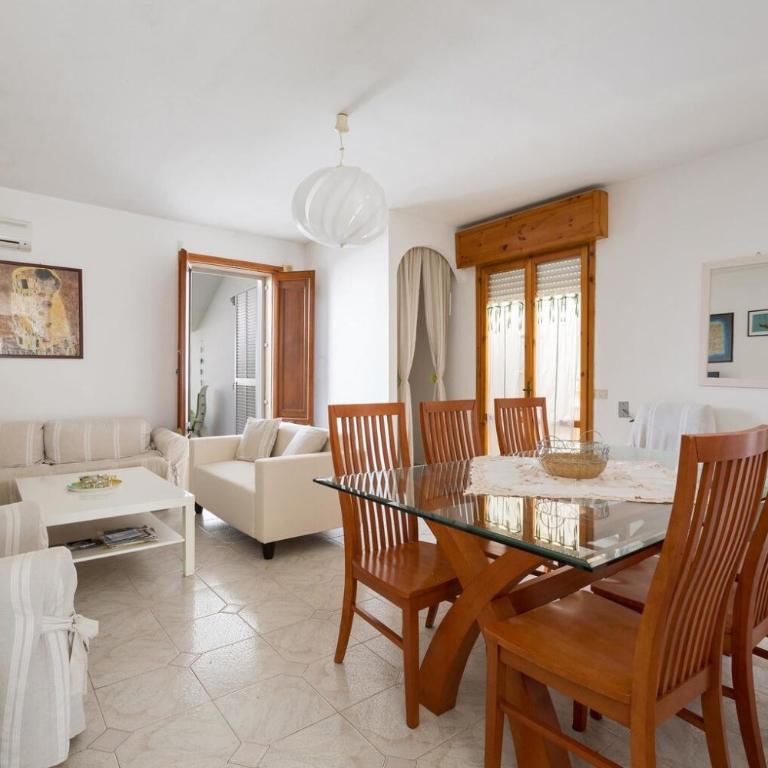 A Casa di Monica - Appartamento con 3 Camere da Letto - 1